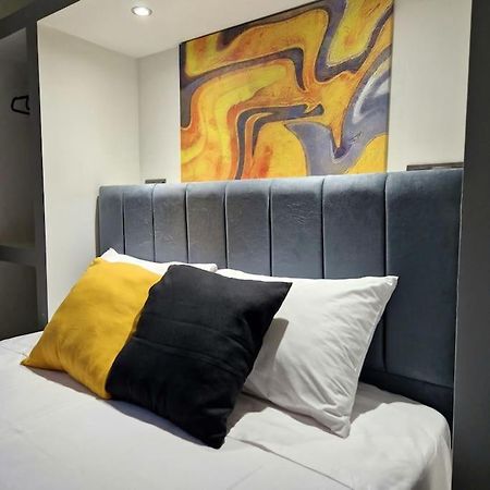 Faronita - Luxury Apt In The Heart Of Kalamata Ngoại thất bức ảnh